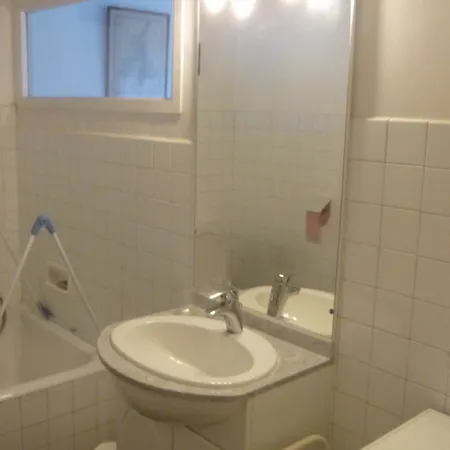 Azur Hoursing Apartment *