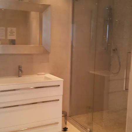 Apartment Azur Hoursing *
